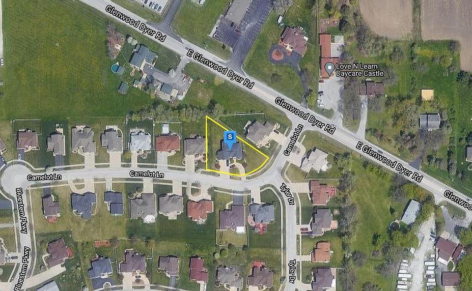 1st image of 2148 Camelot Ln