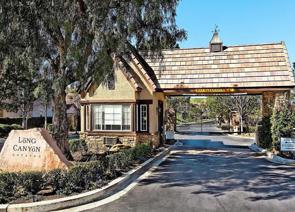 1st image of 459 Willow Glen Cir