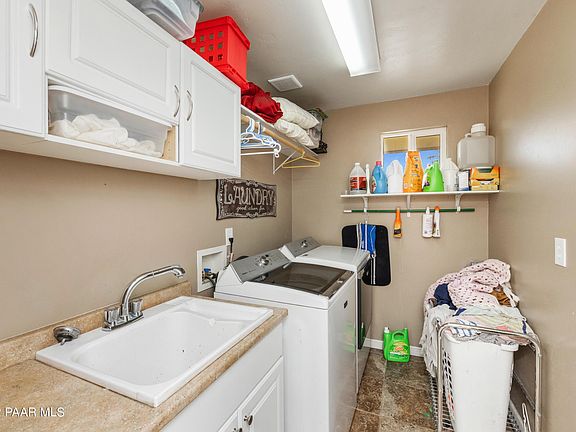 5th image of 3249 N Lynx Lake Dr