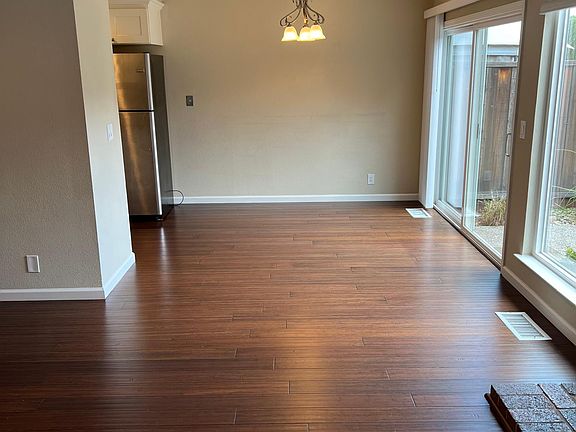 4th image of 630 Vasona Ave