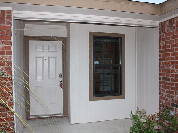 5th image of 1113 Travis Cir #House