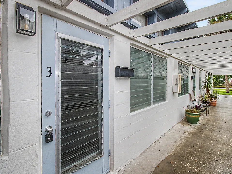 2335 15th Ave #3