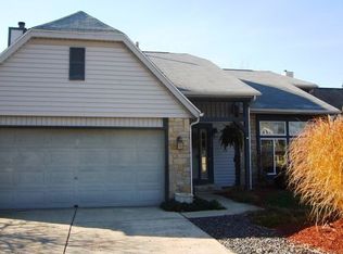 318 Meadowgrove Dr, Englewood, OH