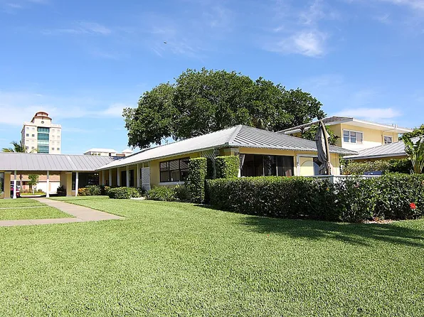 522 Golden Gate Point #10, Sarasota, FL 34236