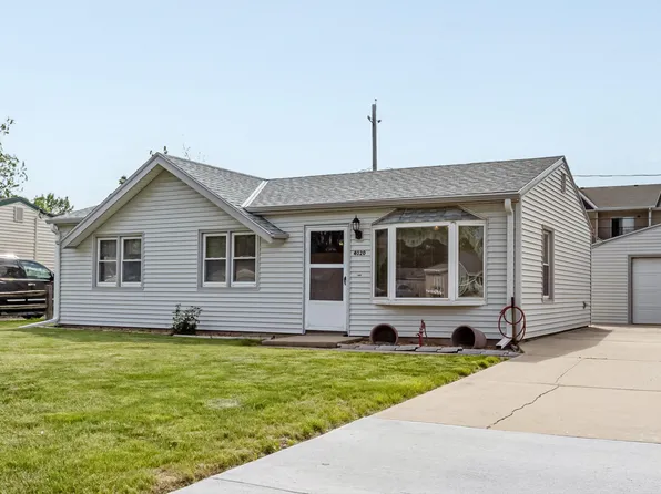 4020 Twin City Dr, Council Bluffs, IA 51501