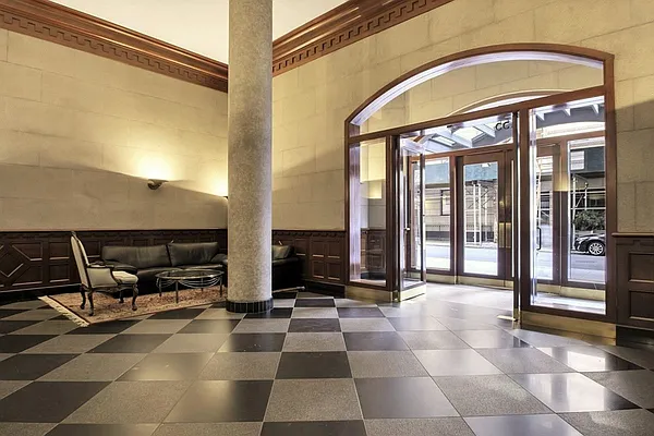 Rented by Renetta Real Estate | media 25