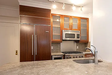 Rented by Rita S Citrin, LREB