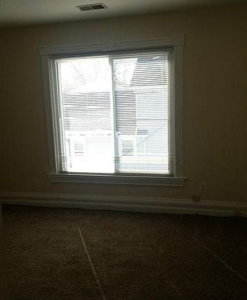 5th image of 172 North Ave