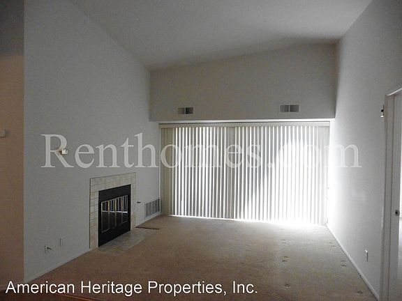 2nd image of 7283-19 Camino Degrazia