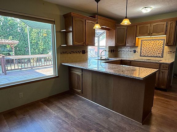 5th image of 4210 W Metaline Ave