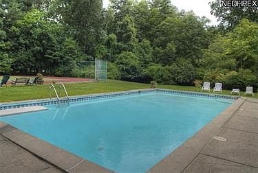 3rd image of 33449 N Deer Creek Ln