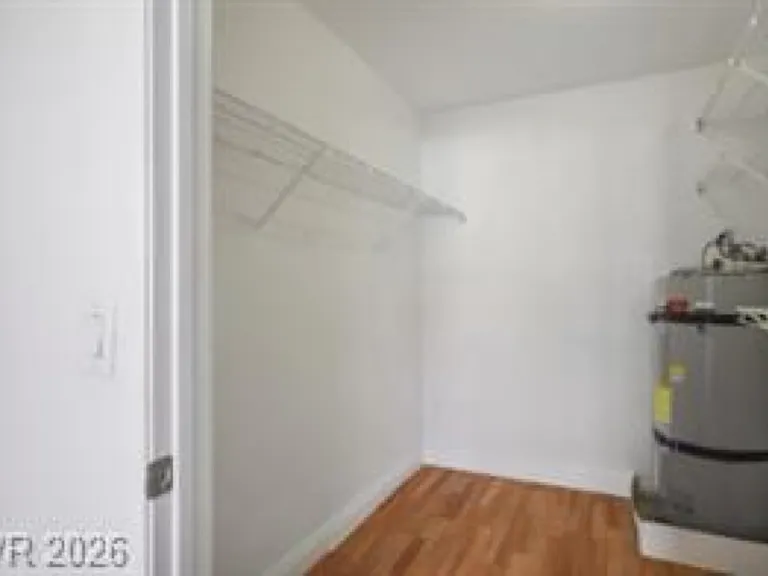 5170 S Jones Blvd #206 — Photo 12