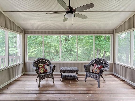 5th image of 1065 Larosa Dr
