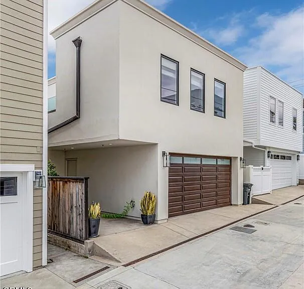 218 Narcissus Ave — Photo 15