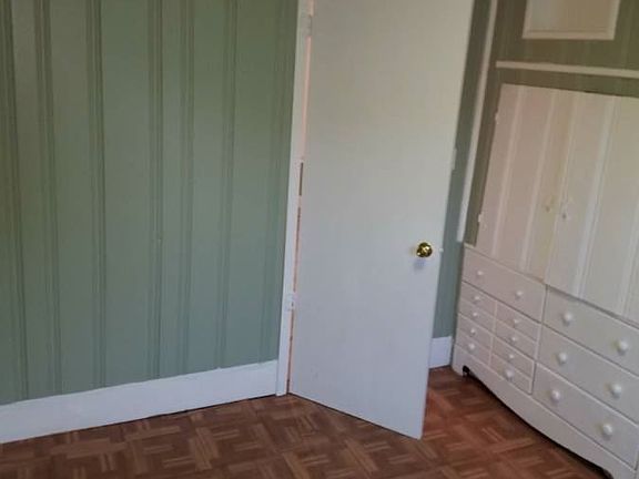 2nd image of 49 Radford St