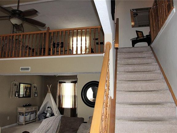3rd image of 1631 Blankenship Dr