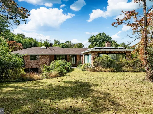 501 Orchard Ln, Kennett Square, PA 19348