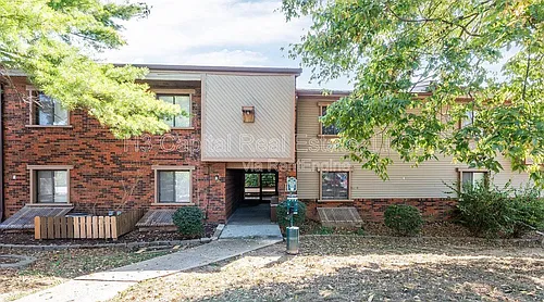103C Woodhenge Dr #103C Photo 1