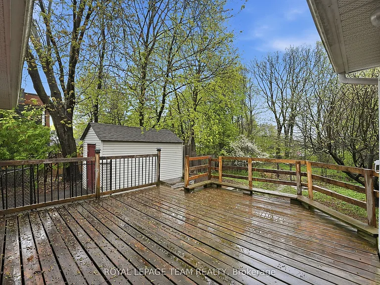49 Crownhill St — Photo 31