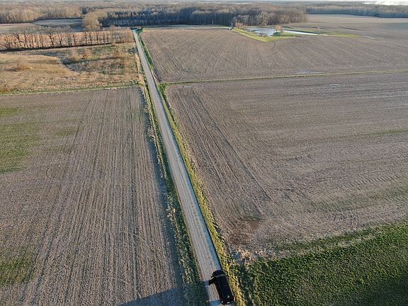 4th image of N 300th St