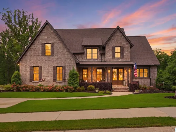 5739 Deercrest Ct, Trussville, AL 35173