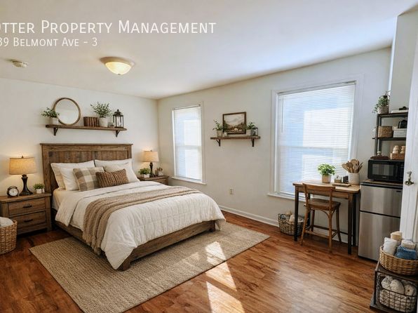 939 Belmont Ave APT 3