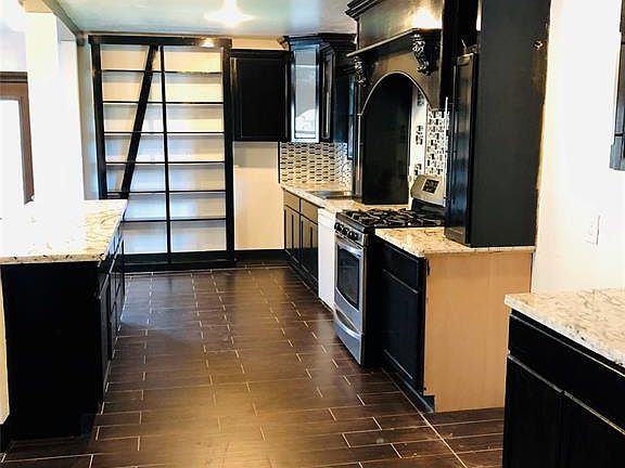 3rd image of 6374 French Chateau Dr