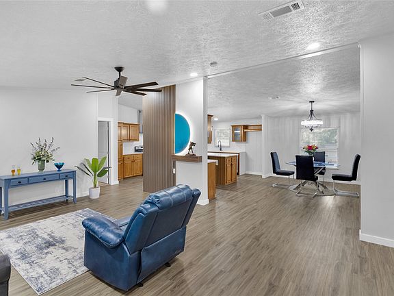 4th image of 10595 Northlake Cir