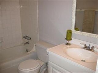 4th image of 4056 Warwick # 11 Blvd