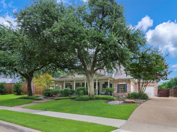 6520 Twin Oaks Dr