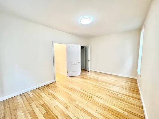 Rented by A&E Real Estate Management | media 10