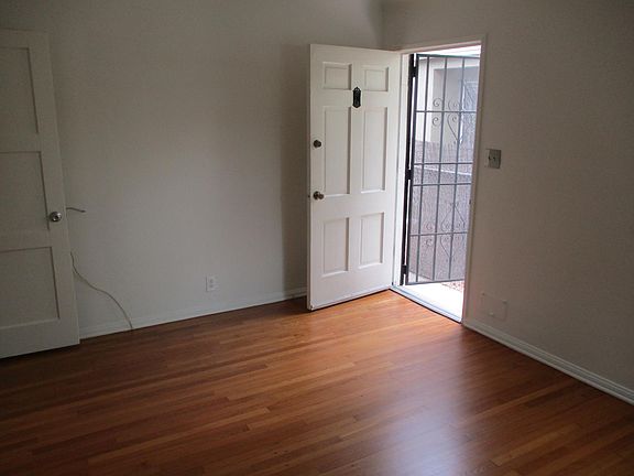 3rd image of 249 Dimmick Ave #249