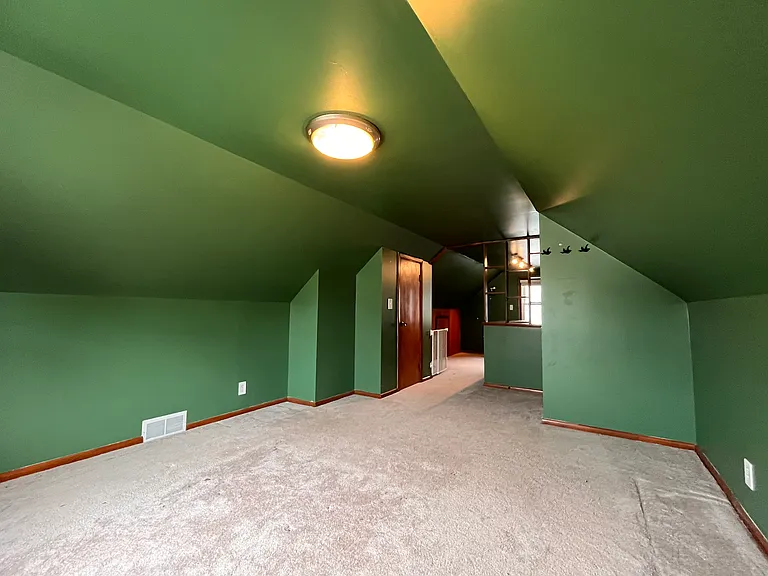 1939 Montana Ave E — Photo 20
