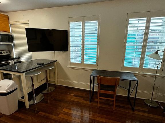 5th image of 4761 Liberty Ave APT 2