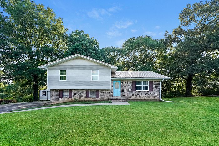 1st image of 845 Twin Ridge Dr