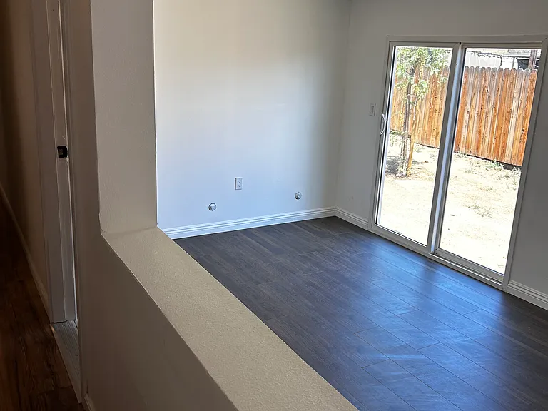 26603 Amanda Ave — Photo 32