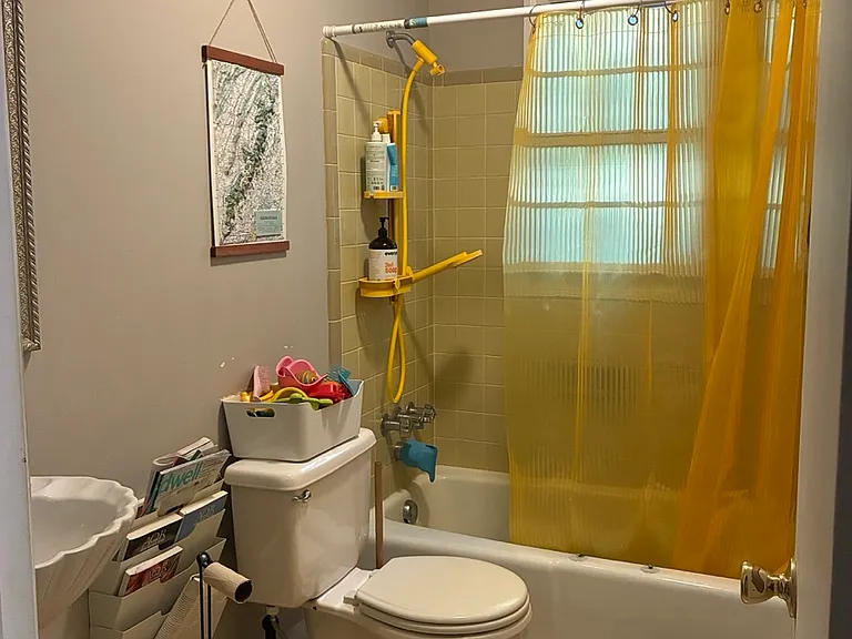 Woodland Dr — Photo 17