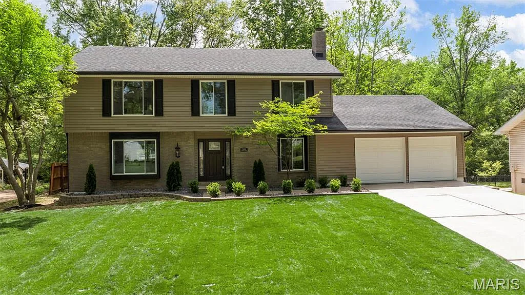 15268 Country Ridge Dr photo 1