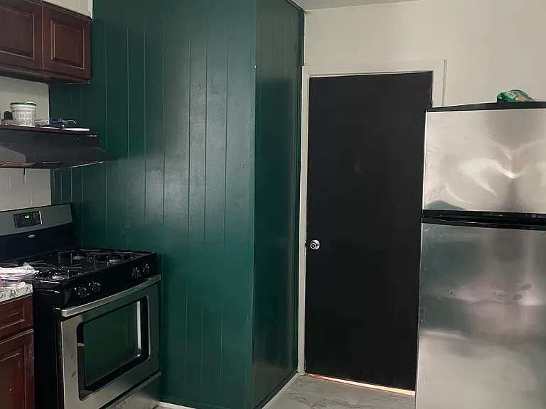 174 Boyd Ave #1 — Photo 1