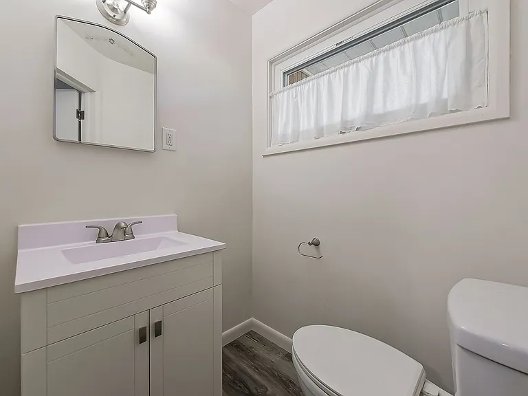 20862 Kenwood St — Photo 25