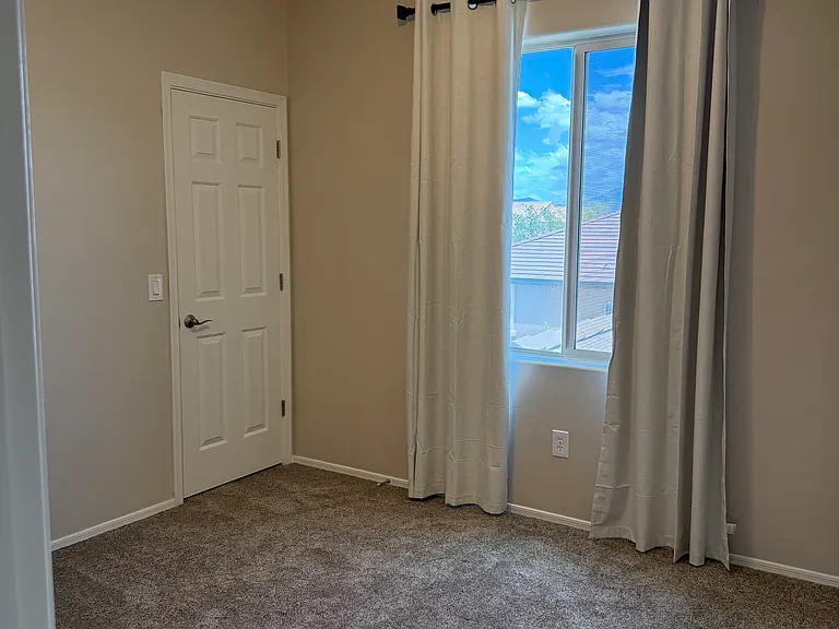 331 E Refuge Loop — Photo 17