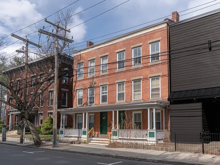 3 Trumbull St #2R — Photo 8