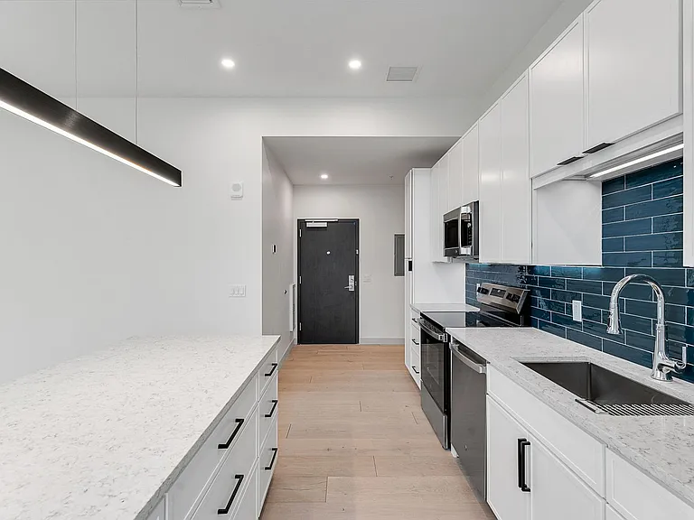 Bank Street Apartments at Burlington Square — Photo 53