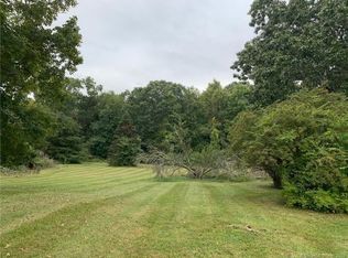 320 Georges Hill Rd, Southbury, CT 06488