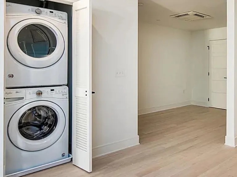 10 Provost St #711 — Photo 4