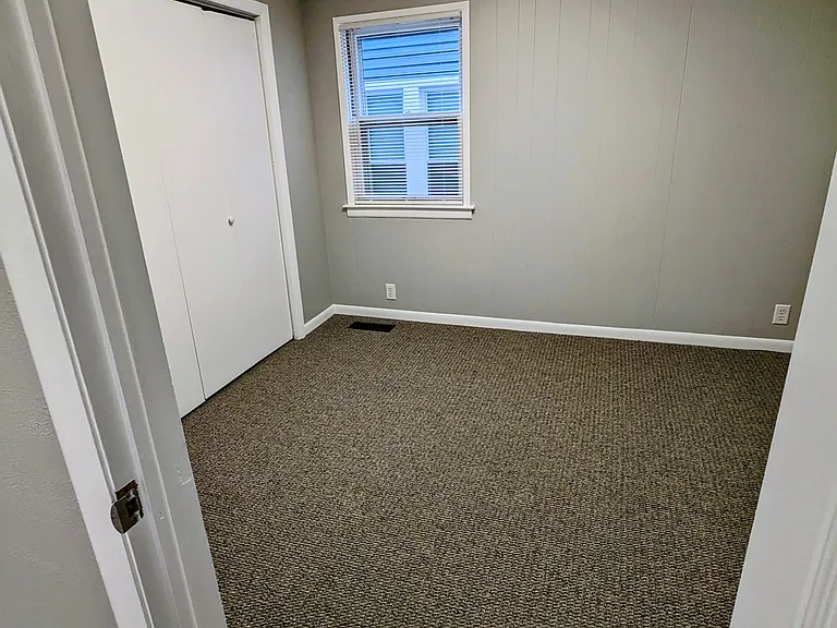 1014 Harrison Ave #1L — Photo 8