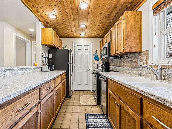 3rd image of 166 Yankee Girl Court #307