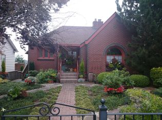 5950 34th Ave SW, Seattle, WA 98126