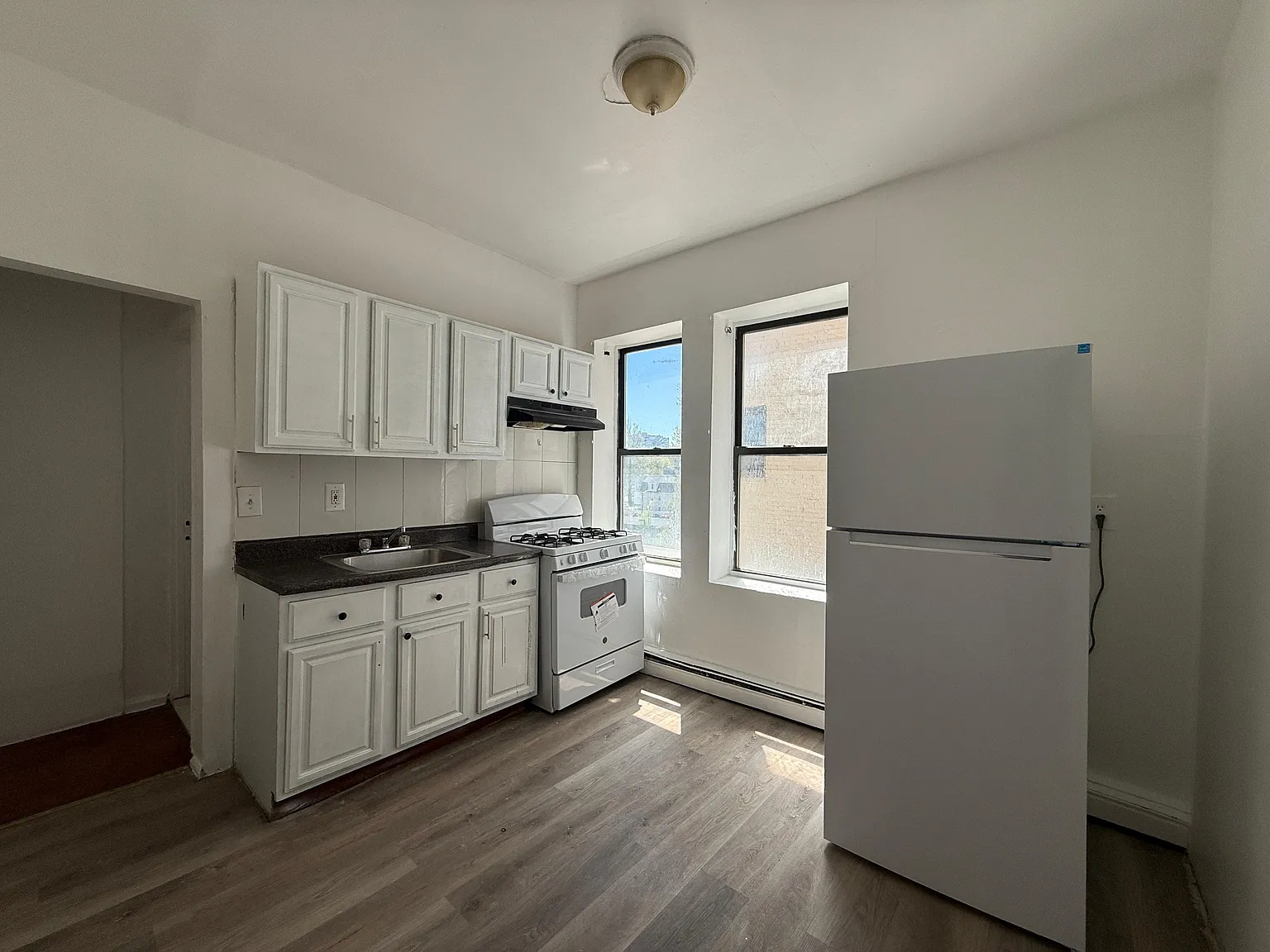 214 Central Ave — Photo 1