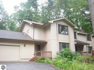 4026 Circle View Dr, Williamsburg, MI 49690